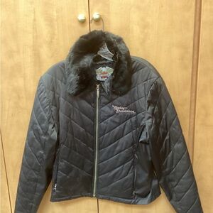Harley Davidson women’s Quilted Jacket with Rabbit Fur Collar. Size M